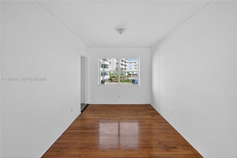 Apartment in Miami Beach, Florida 2 bedrooms № 1989286 - photo 11