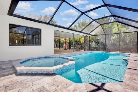 House in Englewood, Florida 3 bedrooms, 183.2 sq.m. № 2421902 - photo 25