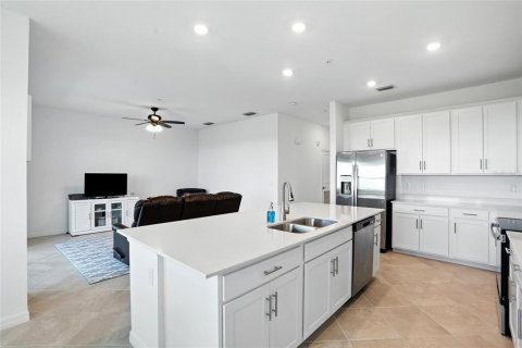 Condo in Punta Gorda, Florida, 2 bedrooms  № 1918620 - photo 12