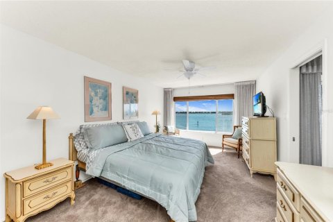 Condo in Sarasota, Florida, 2 bedrooms № 2334261 - photo 21