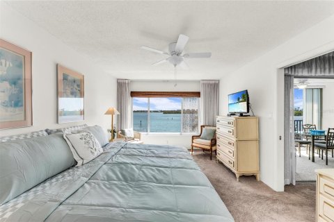 Condo in Sarasota, Florida, 2 bedrooms № 2334261 - photo 22