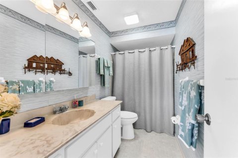 Condo in Sarasota, Florida, 2 bedrooms № 2334261 - photo 26