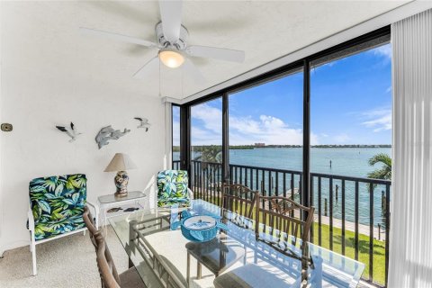 Condo in Sarasota, Florida, 2 bedrooms № 2334261 - photo 19