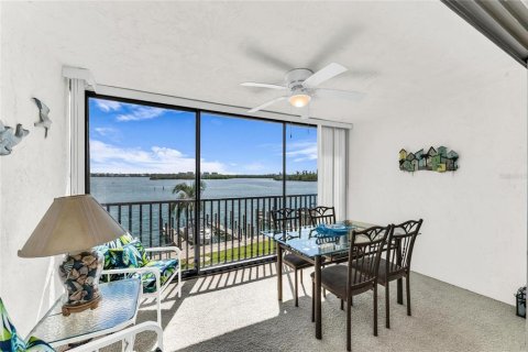 Condo in Sarasota, Florida, 2 bedrooms № 2334261 - photo 17