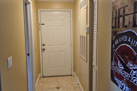 Condo in Lake Mary, Florida, 1 bedroom  № 2092880 - photo 3