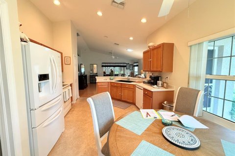 Casa en venta en Spring Hill, Florida, 2 dormitorios, 118.91 m2 № 2209848 - foto 15