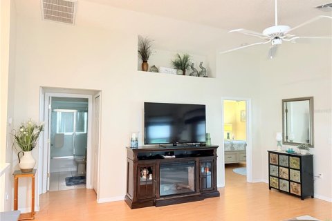 Casa en venta en Spring Hill, Florida, 2 dormitorios, 118.91 m2 № 2209848 - foto 5