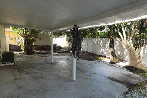 Casa en alquiler en Saint Petersburg, Florida, 3 dormitorios, 143.91 m2 № 1879994 - foto 19