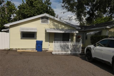 Casa en alquiler en Saint Petersburg, Florida, 3 dormitorios, 143.91 m2 № 1879994 - foto 20