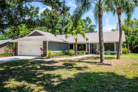 House in Sarasota, Florida 3 bedrooms, 152.64 sq.m. № 1757392 - photo 1