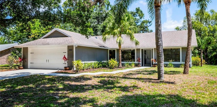 House in Sarasota, Florida 3 bedrooms, 152.64 sq.m. № 1757392