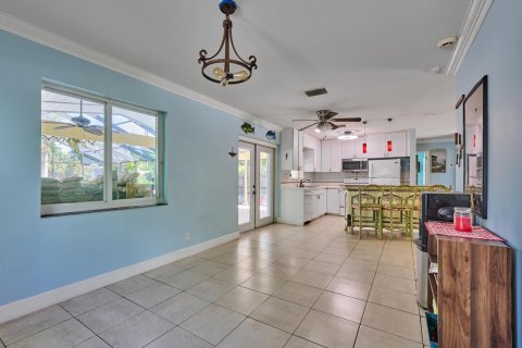 Villa ou maison à vendre à Boynton Beach, Floride: 2 chambres, 97.73 m2 № 2340365 - photo 7