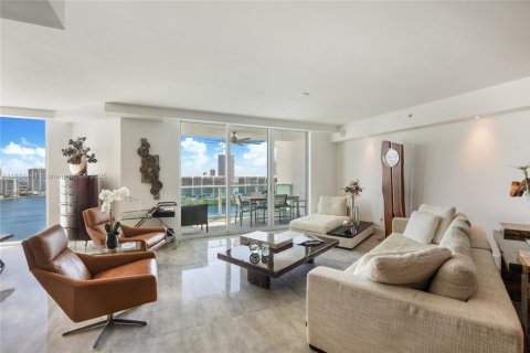 Condominio en venta en Aventura, Florida, 3 dormitorios, 286.32 m2 № 1790360 - foto 5