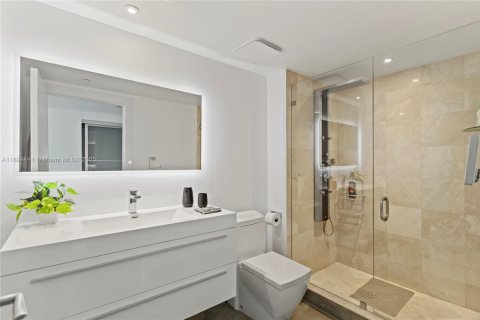 Condominio en venta en Aventura, Florida, 3 dormitorios, 286.32 m2 № 1790360 - foto 22