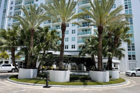 Condominio en venta en Aventura, Florida, 3 dormitorios, 286.32 m2 № 1790360 - foto 29