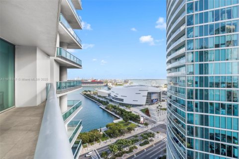 Copropriété à vendre à Miami, Floride: 3 chambres, 157.38 m2 № 1974430 - photo 28