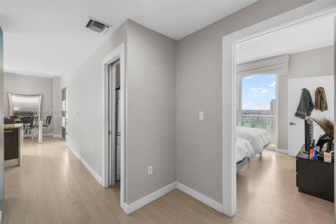 Copropriété à vendre à Miami, Floride: 3 chambres, 157.38 m2 № 1974430 - photo 3