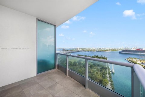 Copropriété à vendre à Miami, Floride: 3 chambres, 157.38 m2 № 1974430 - photo 25