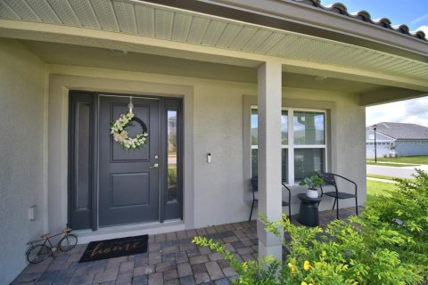 House in Auburndale, Florida 4 bedrooms, 204.38 sq.m. № 1908540 - photo 4