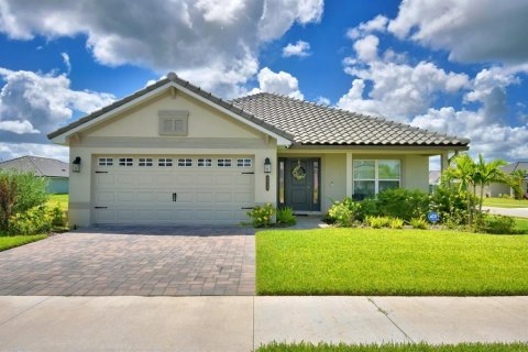 House in Auburndale, Florida 4 bedrooms, 204.38 sq.m. № 1908540 - photo 2