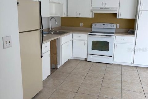Apartment in Spring Hill, Florida 2 bedrooms, 90.58 sq.m. № 2147942 - photo 4