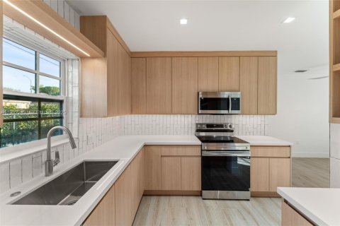 Купить виллу или дом в Норт-Майами-Бич, Флорида 3 спальни, 106.28м2, № 1990812 - фото 27