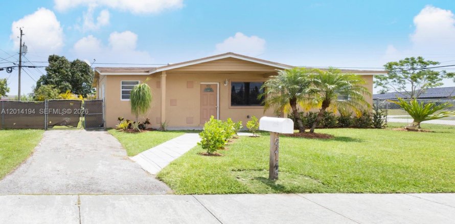 Villa ou maison à Miami, Floride 3 chambres, 99.87 m2 № 2076057