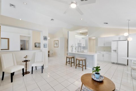 House in Weston, Florida 3 bedrooms, 215.9 sq.m. № 2187113 - photo 6