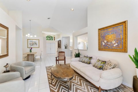 House in Weston, Florida 3 bedrooms, 215.9 sq.m. № 2187113 - photo 5
