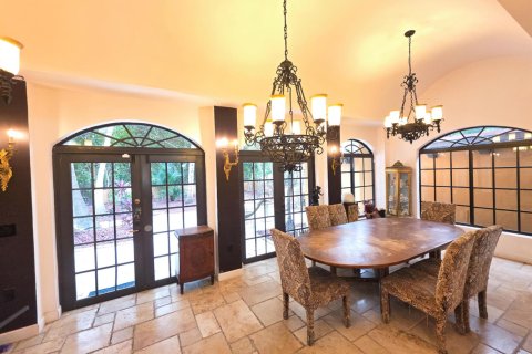 House in Hollywood, Florida 4 bedrooms, 319.03 sq.m. № 2083682 - photo 15