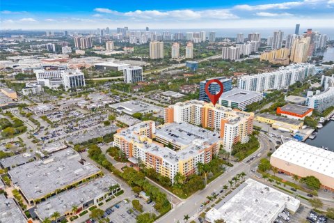 Купить кондоминиум в Авентура, Флорида 2 спальни, 109.53м2, № 2049066 - фото 28