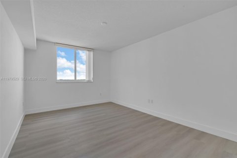 Купить кондоминиум в Авентура, Флорида 2 спальни, 109.53м2, № 2049066 - фото 14