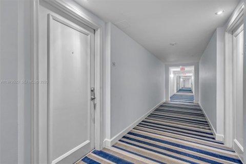 Купить кондоминиум в Авентура, Флорида 2 спальни, 109.53м2, № 2049066 - фото 3