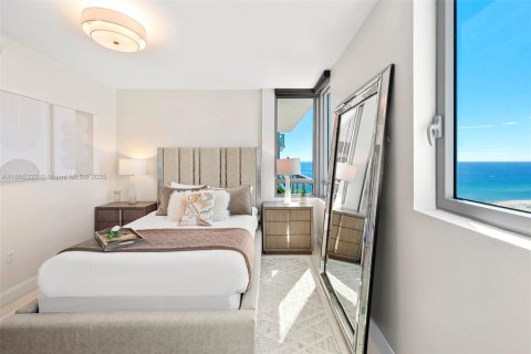 Condo in Miami Beach, Florida, 2 bedrooms  № 2022946 - photo 24