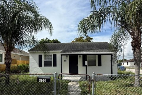 House in Riviera Beach, Florida 2 bedrooms, 66.89 sq.m. № 2265441