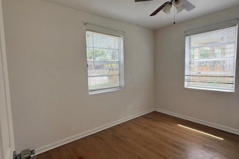 House in Riviera Beach, Florida 2 bedrooms, 66.89 sq.m. № 2265441 - photo 9