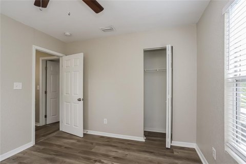 House in Clearwater, Florida 4 bedrooms, 109.25 sq.m. № 1797412 - photo 10