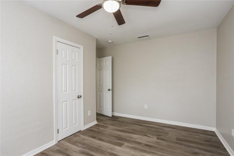 House in Clearwater, Florida 4 bedrooms, 109.25 sq.m. № 1797412 - photo 12