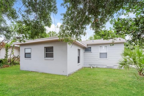 House in Clearwater, Florida 4 bedrooms, 109.25 sq.m. № 1797412 - photo 16