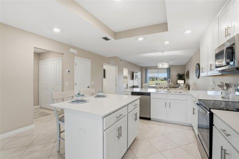 Condo in Punta Gorda, Florida, 2 bedrooms  № 2129452 - photo 2