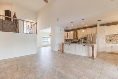 Casa en venta en Tampa, Florida, 5 dormitorios, 276.76 m2 № 2208760 - foto 17