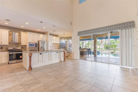 Casa en venta en Tampa, Florida, 5 dormitorios, 276.76 m2 № 2208760 - foto 16