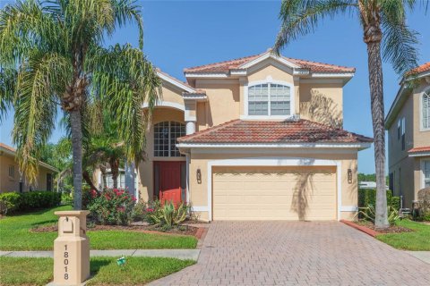Casa en venta en Tampa, Florida, 5 dormitorios, 276.76 m2 № 2208760 - foto 3