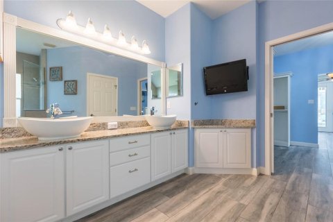Casa en venta en Tampa, Florida, 5 dormitorios, 276.76 m2 № 2208760 - foto 29
