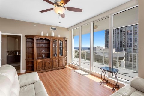 Copropriété à vendre à Saint Petersburg, Floride: 1 chambre, 113.81 m2 № 2437306 - photo 4