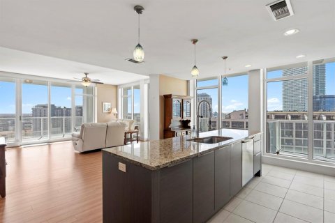 Copropriété à vendre à Saint Petersburg, Floride: 1 chambre, 113.81 m2 № 2437306 - photo 3