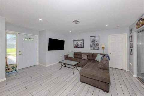 House in Venice, Florida 2 bedrooms, 119.29 sq.m. № 1829125 - photo 7