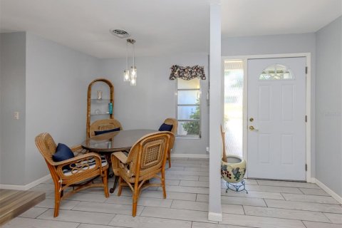 House in Venice, Florida 2 bedrooms, 119.29 sq.m. № 1829125 - photo 14