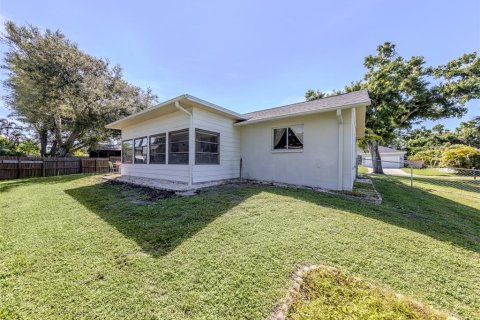 House in Venice, Florida 2 bedrooms, 119.29 sq.m. № 1829125 - photo 28