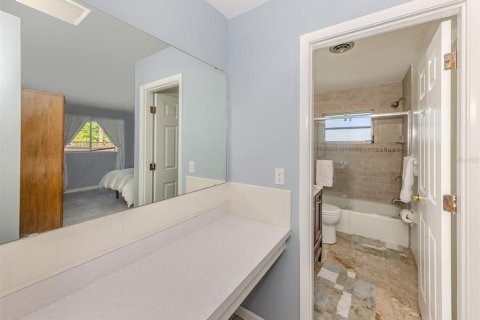 House in Venice, Florida 2 bedrooms, 119.29 sq.m. № 1829125 - photo 21